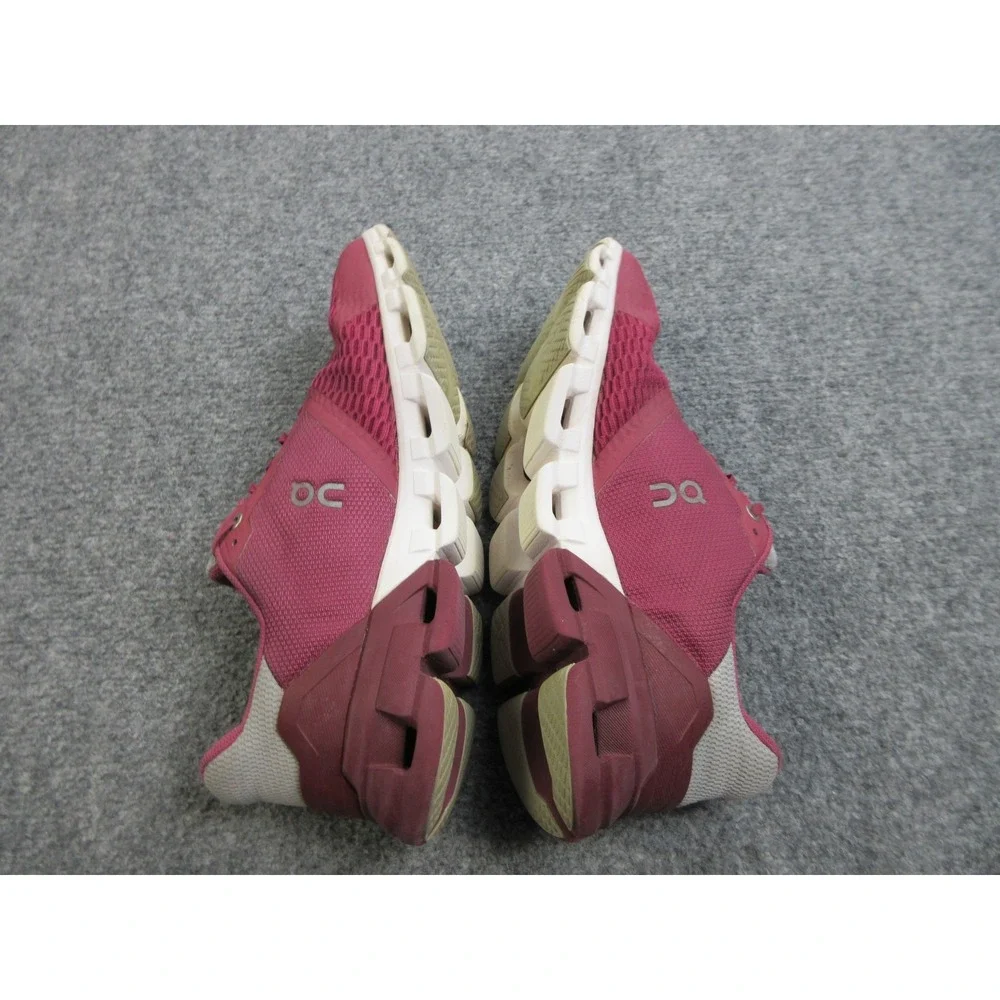 On Running Cloud Shoes Womens Size 10.5 Pink Mesh Helion CloudTec Athletic